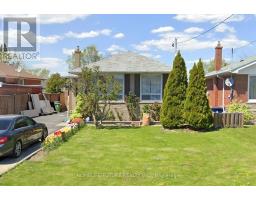 MAIN - 18 WETHERBY DRIVE, Toronto, Ontario