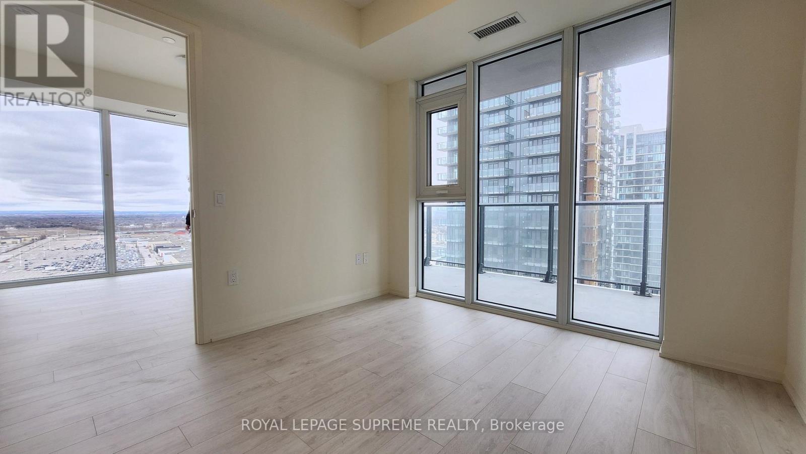 1915 - 8960 Jane Street, Vaughan, Ontario  L4K 0N9 - Photo 11 - N12901556