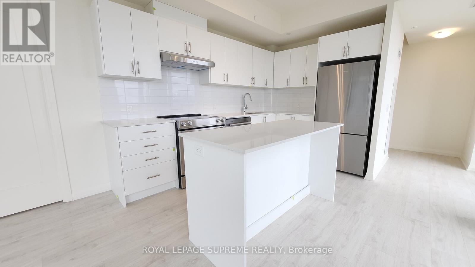 1915 - 8960 Jane Street, Vaughan, Ontario  L4K 0N9 - Photo 2 - N12901556