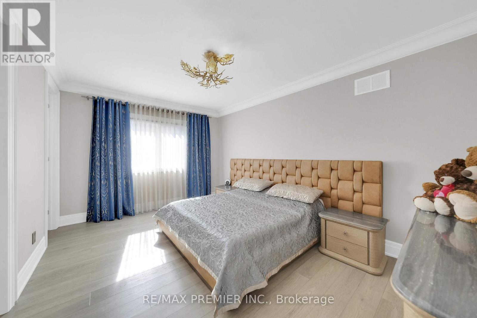 19 Petrolia Court, Richmond Hill, Ontario  L4C 0C2 - Photo 35 - N12901628