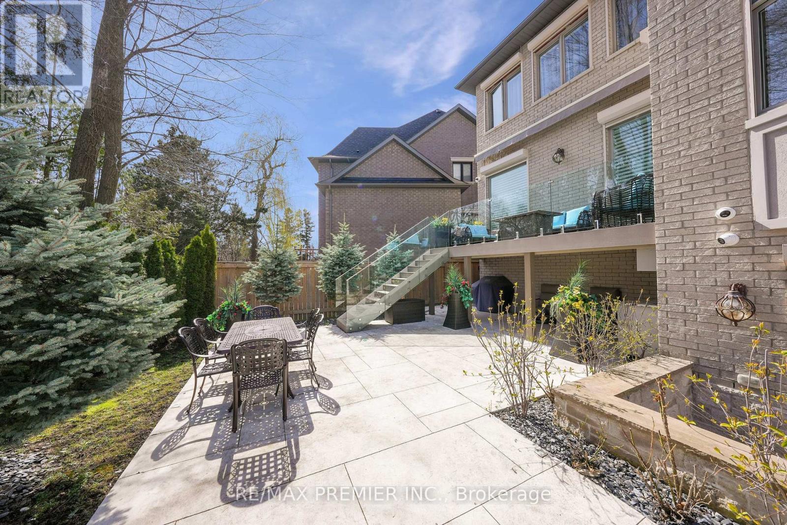 19 Petrolia Court, Richmond Hill, Ontario  L4C 0C2 - Photo 44 - N12901628