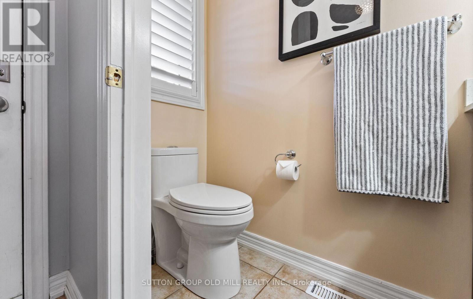 15 Katrina Court, Toronto, Ontario  M6L 3G3 - Photo 16 - W12901560