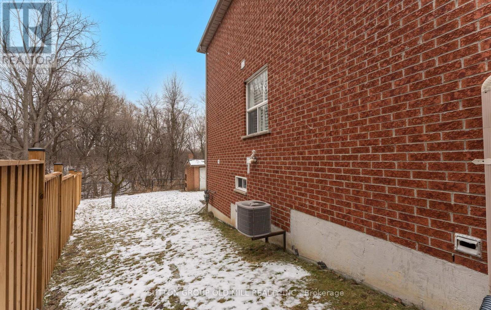 15 Katrina Court, Toronto, Ontario  M6L 3G3 - Photo 45 - W12901560