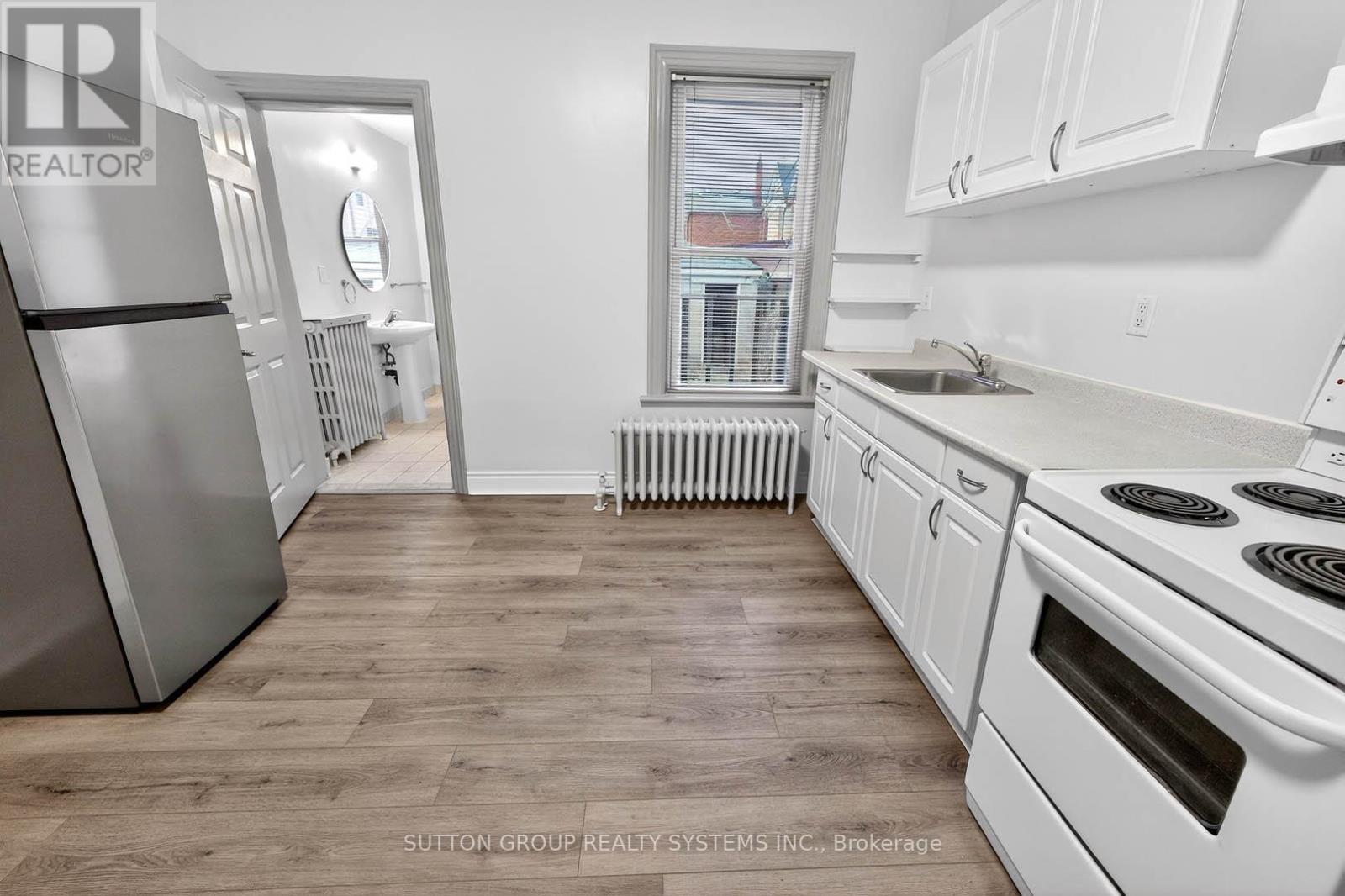 250 Christie Street, Toronto, Ontario  M6G 3B8 - Photo 9 - W12901570