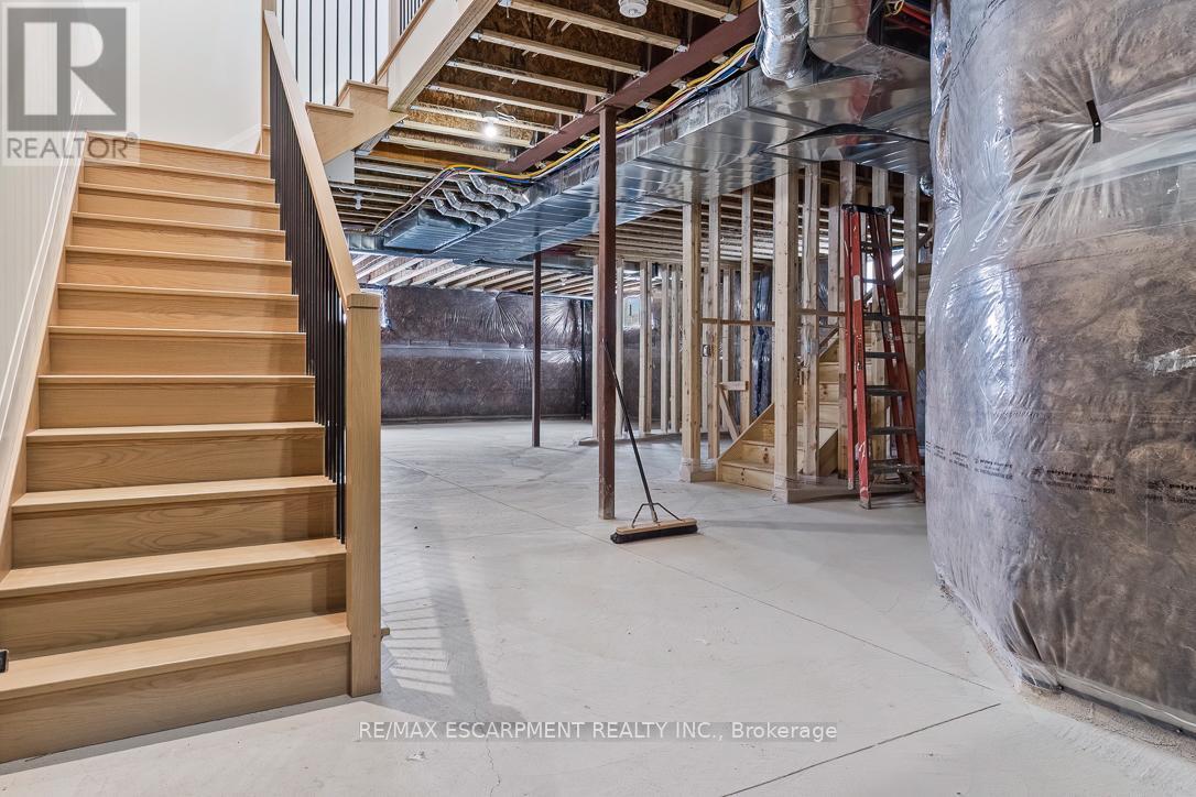 2350 Eighth Line, Oakville, Ontario  L6H 7E6 - Photo 25 - W12901580