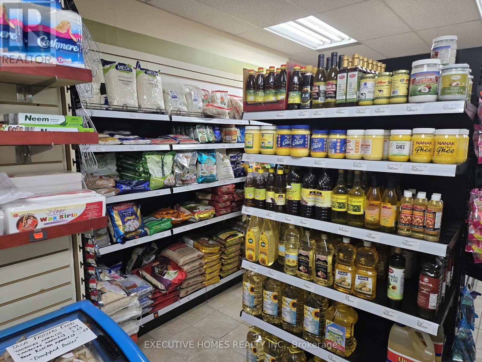 10 - 2800 Skymark Avenue, Mississauga, Ontario  L4W 5A6 - Photo 8 - W12901596