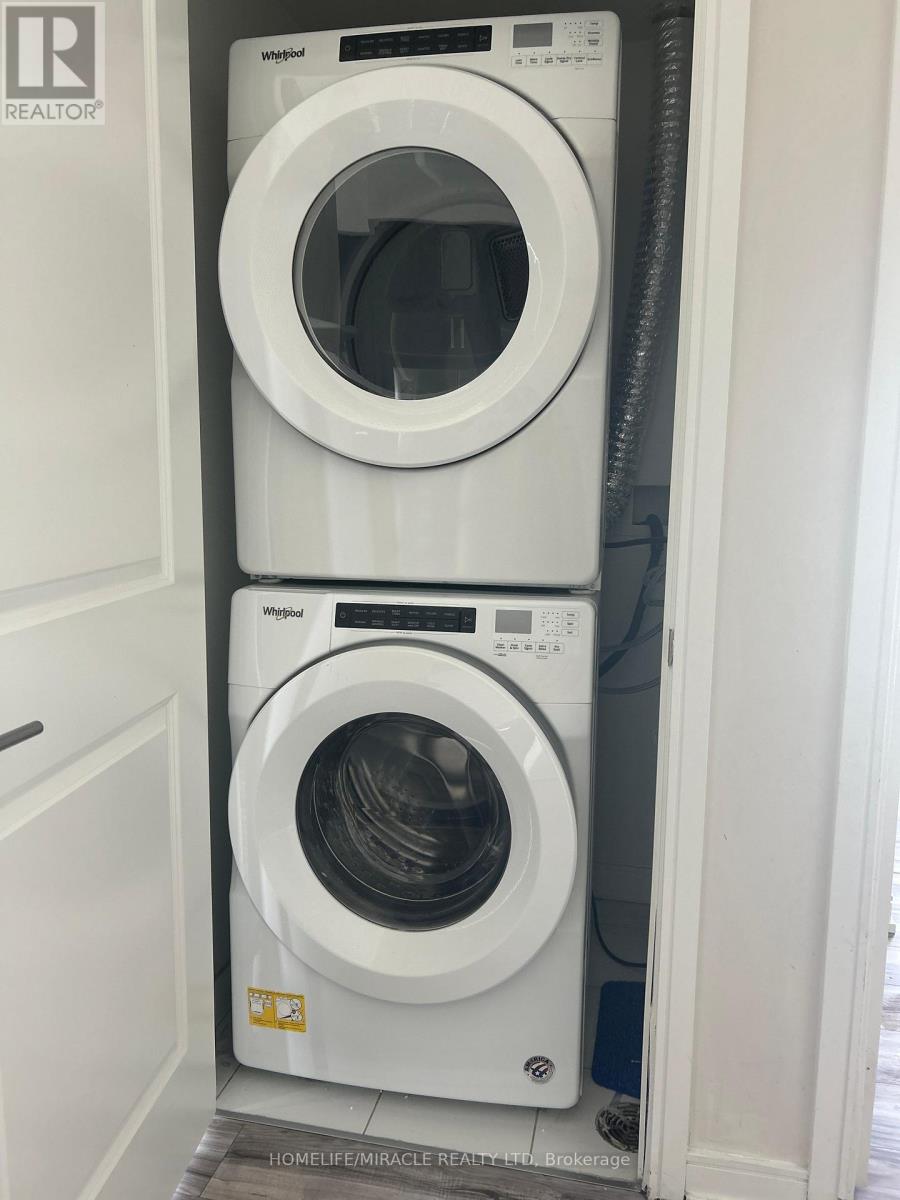 909 - 8 NAHANI WAY, Mississauga, Ontario