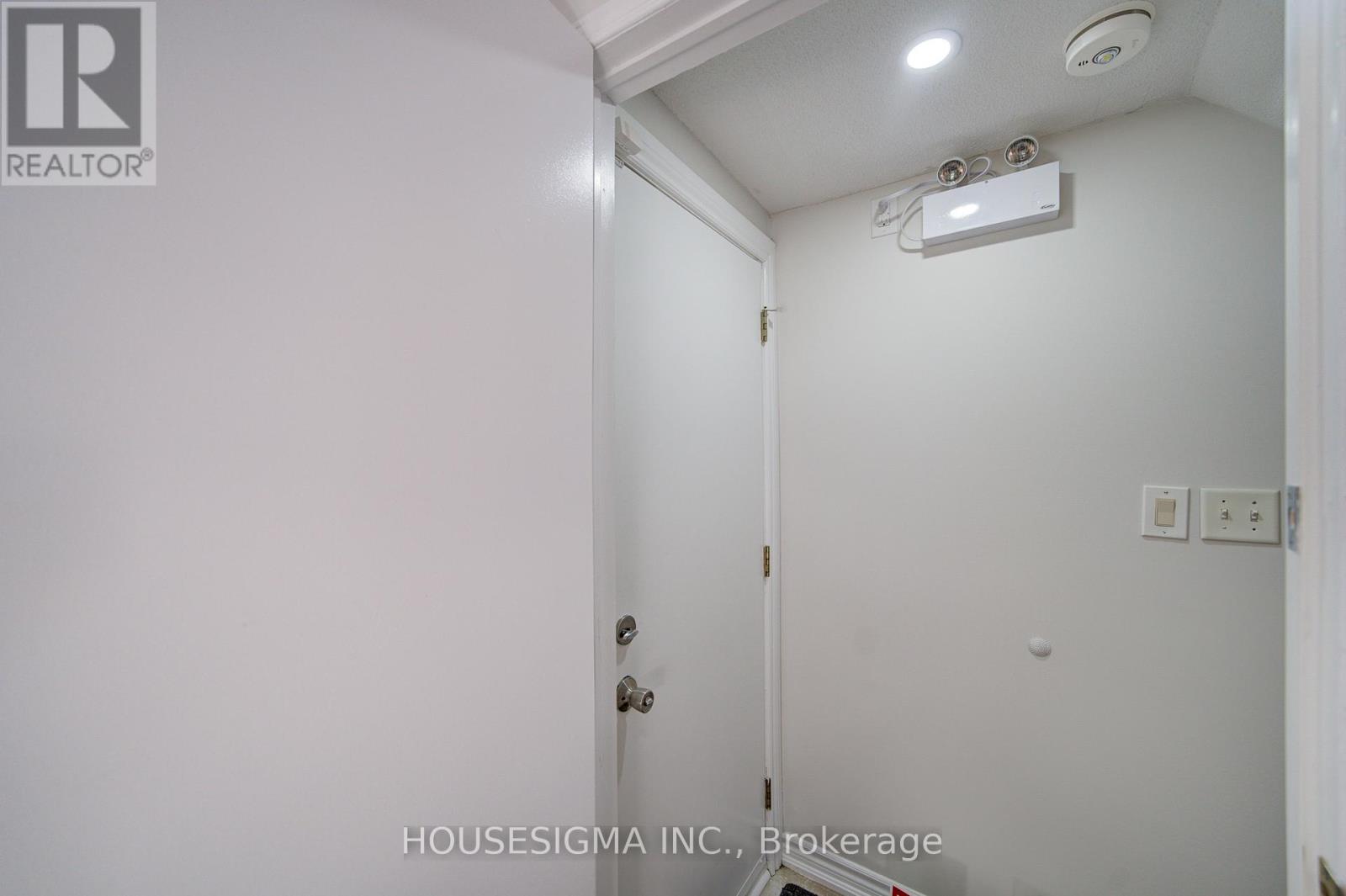 73 Brinkley Drive, Brampton, Ontario  L7A 1G3 - Photo 34 - W12901610