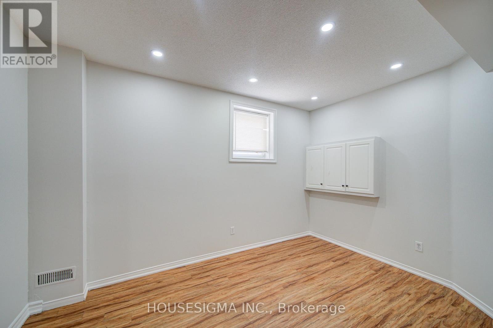 73 Brinkley Drive, Brampton, Ontario  L7A 1G3 - Photo 37 - W12901610