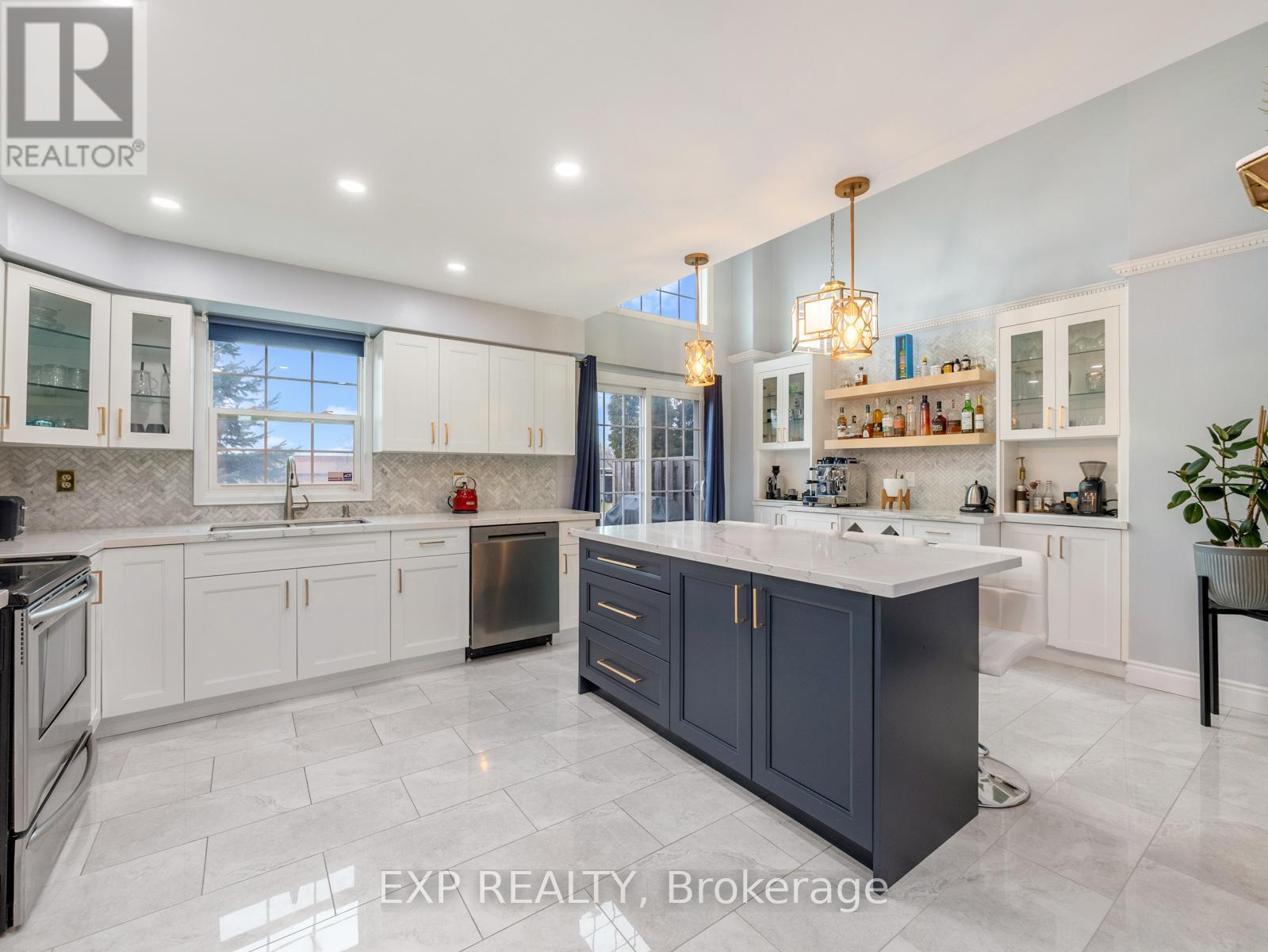 23 Stornwood Court, Brampton, Ontario  L6W 4H6 - Photo 11 - W12901634