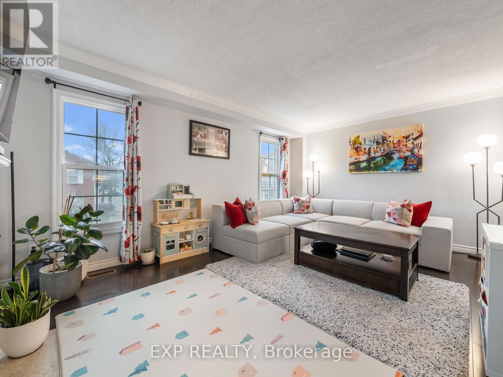 23 Stornwood Court, Brampton, Ontario  L6W 4H6 - Photo 19 - W12901634