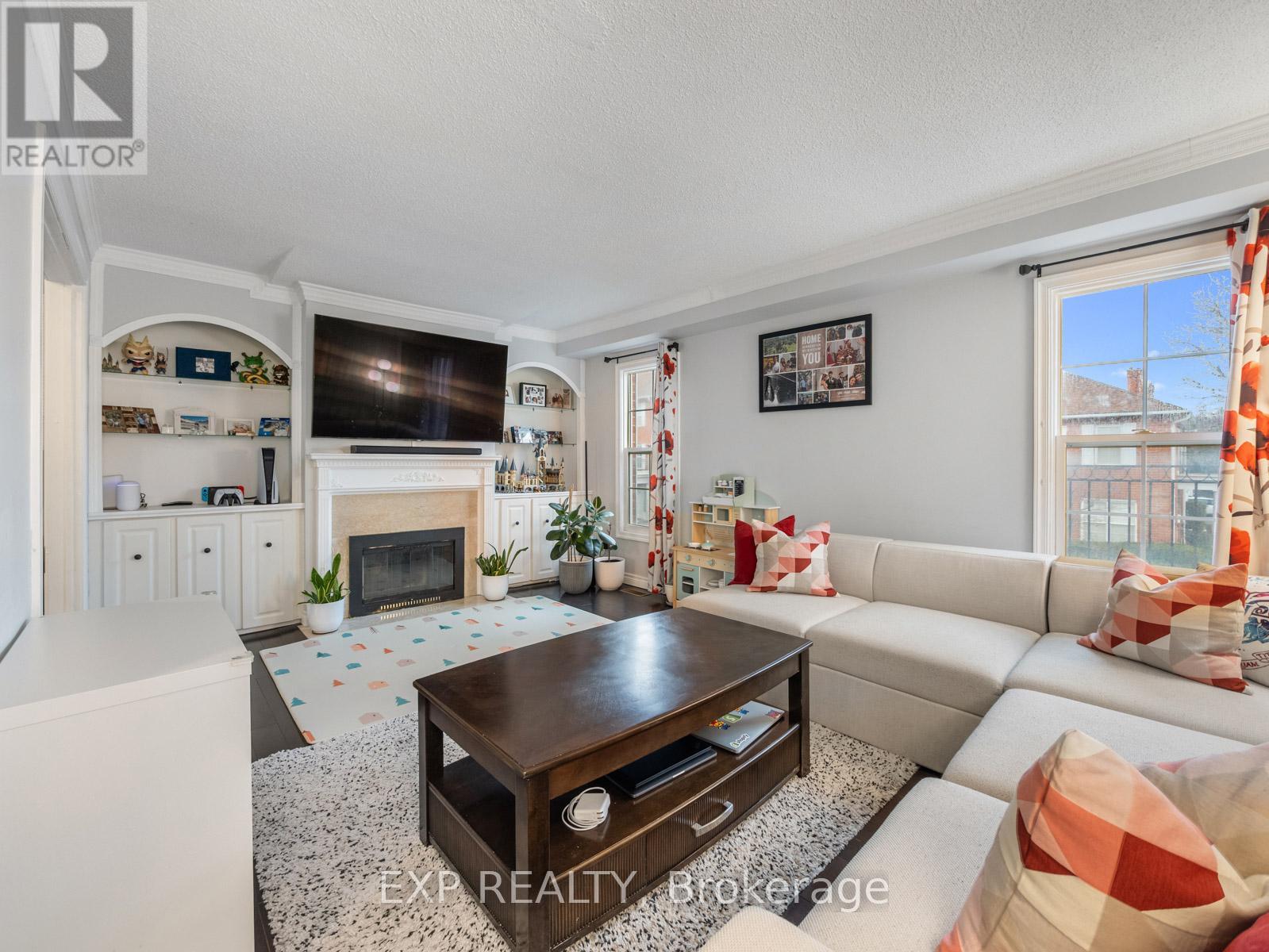 23 Stornwood Court, Brampton, Ontario  L6W 4H6 - Photo 21 - W12901634