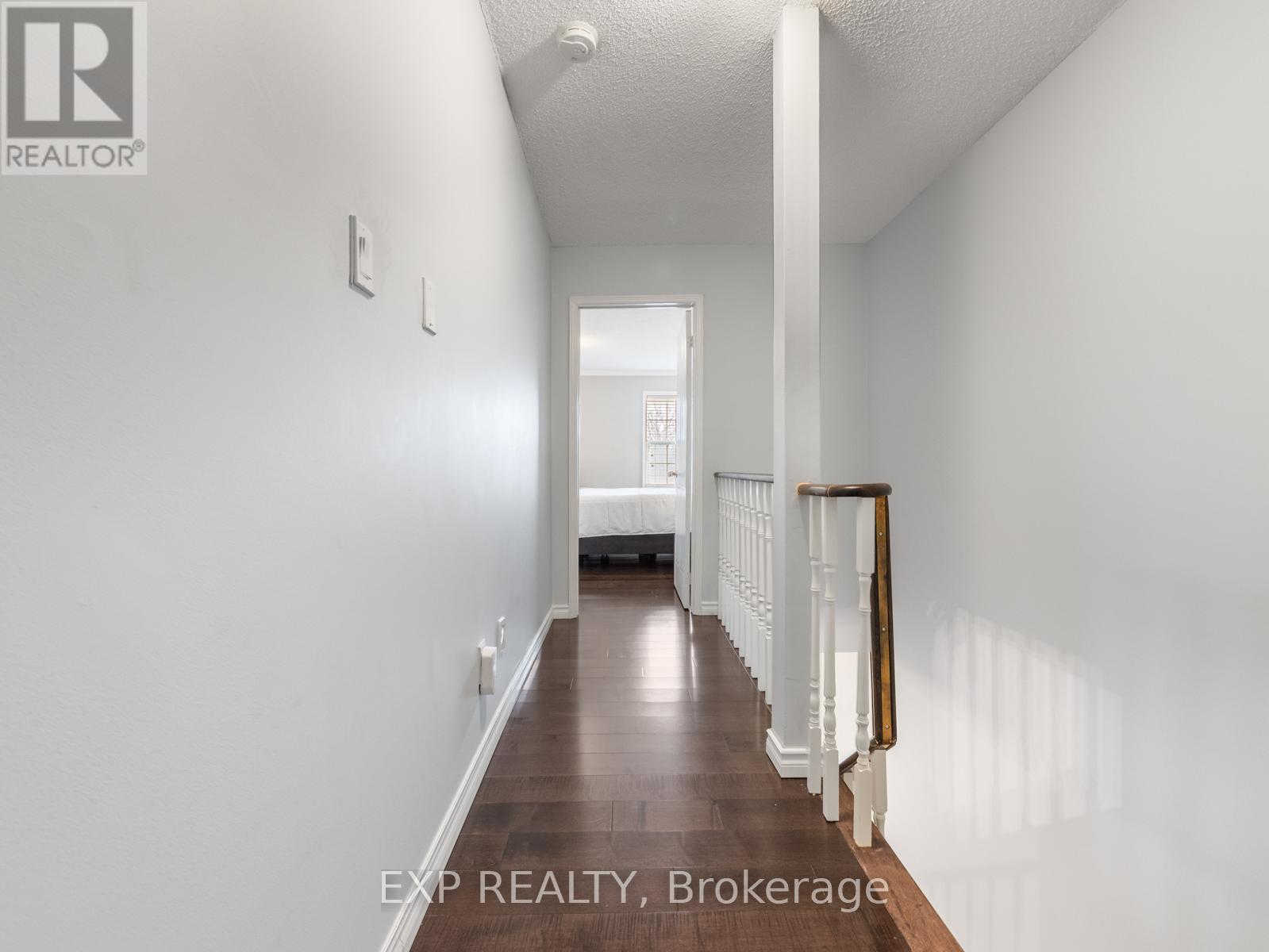 23 Stornwood Court, Brampton, Ontario  L6W 4H6 - Photo 25 - W12901634