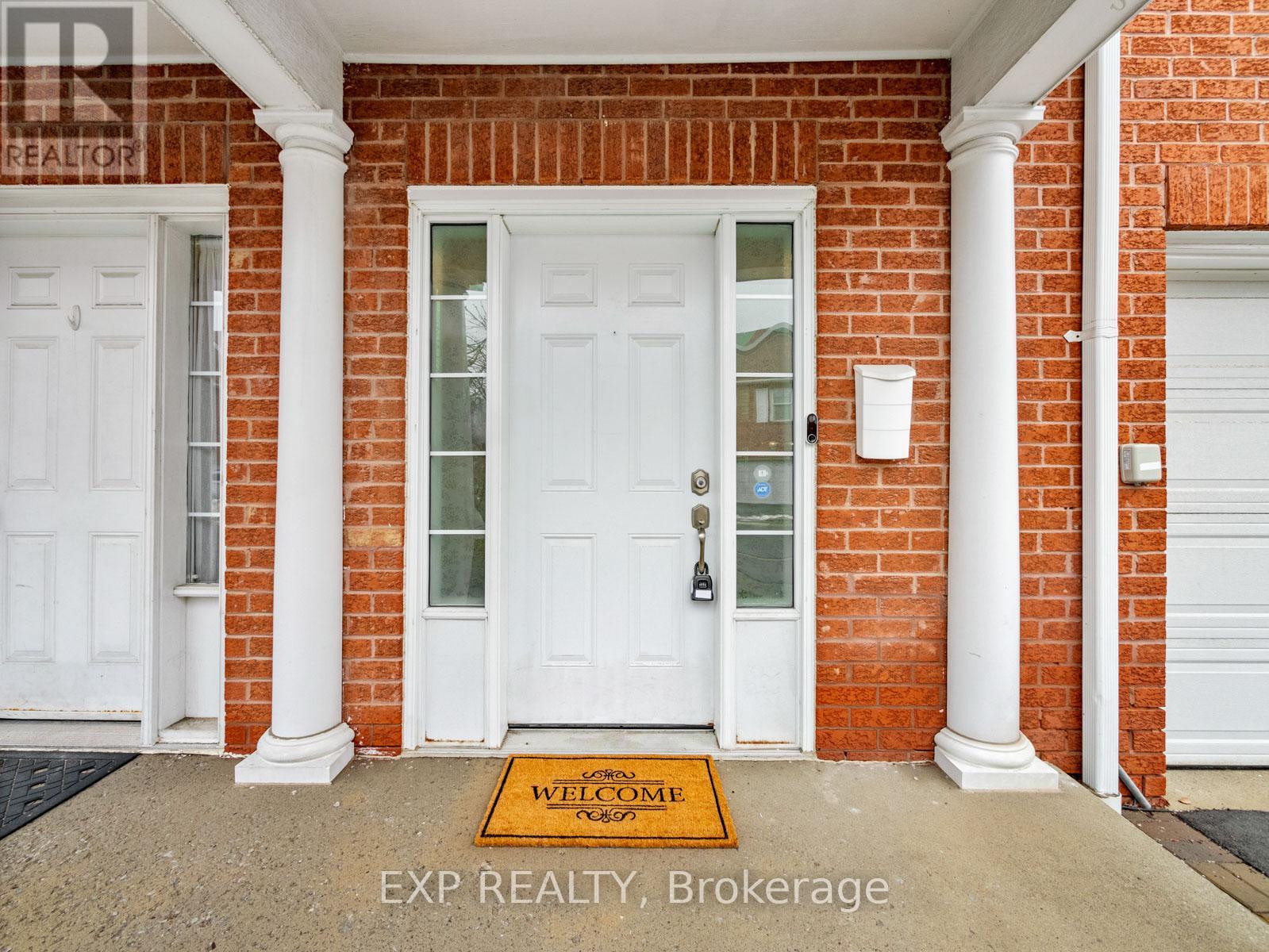 23 Stornwood Court, Brampton, Ontario  L6W 4H6 - Photo 3 - W12901634