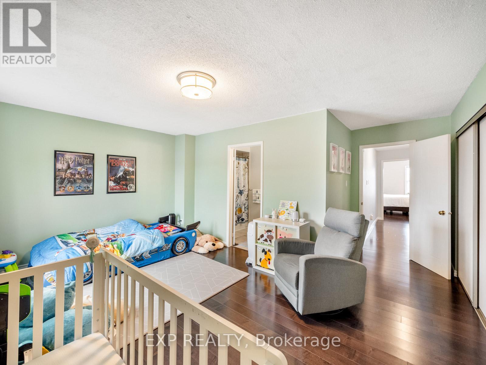 23 Stornwood Court, Brampton, Ontario  L6W 4H6 - Photo 33 - W12901634