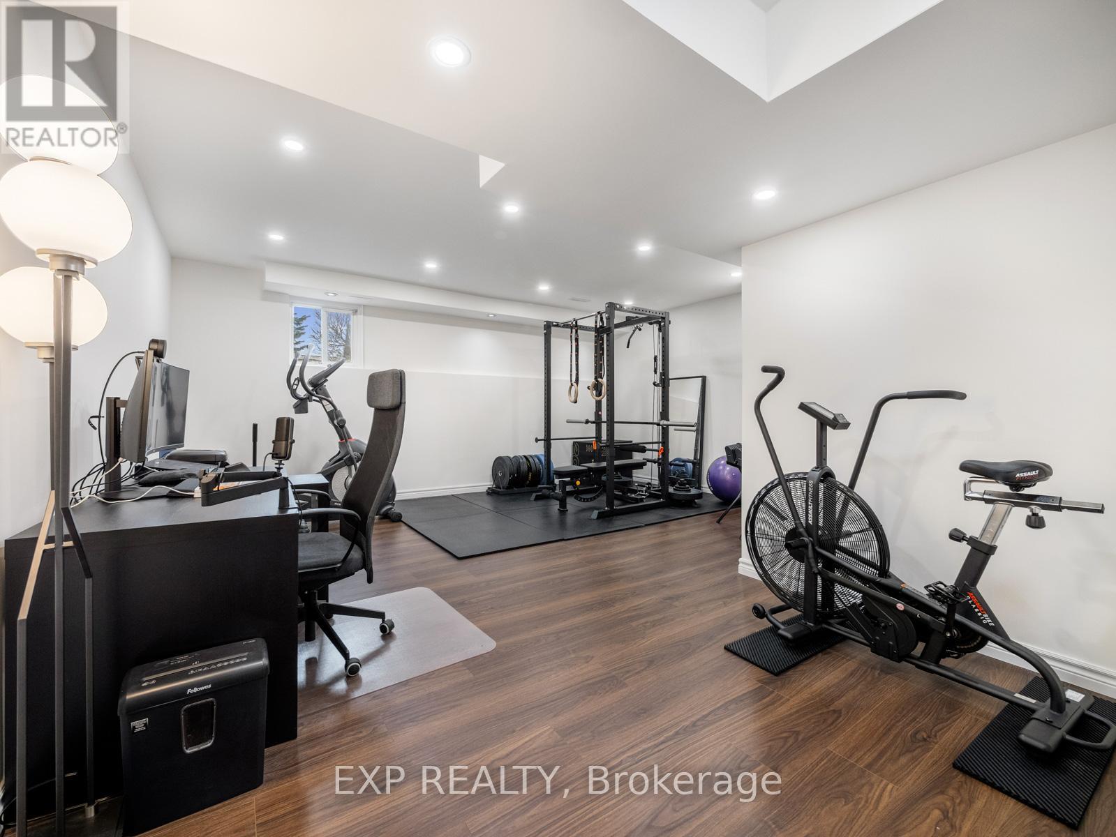 23 Stornwood Court, Brampton, Ontario  L6W 4H6 - Photo 38 - W12901634