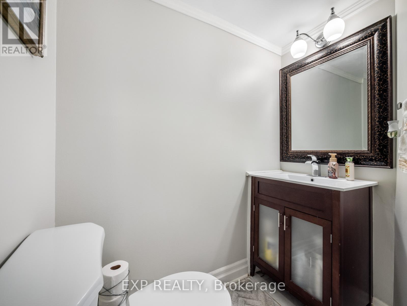 23 Stornwood Court, Brampton, Ontario  L6W 4H6 - Photo 42 - W12901634