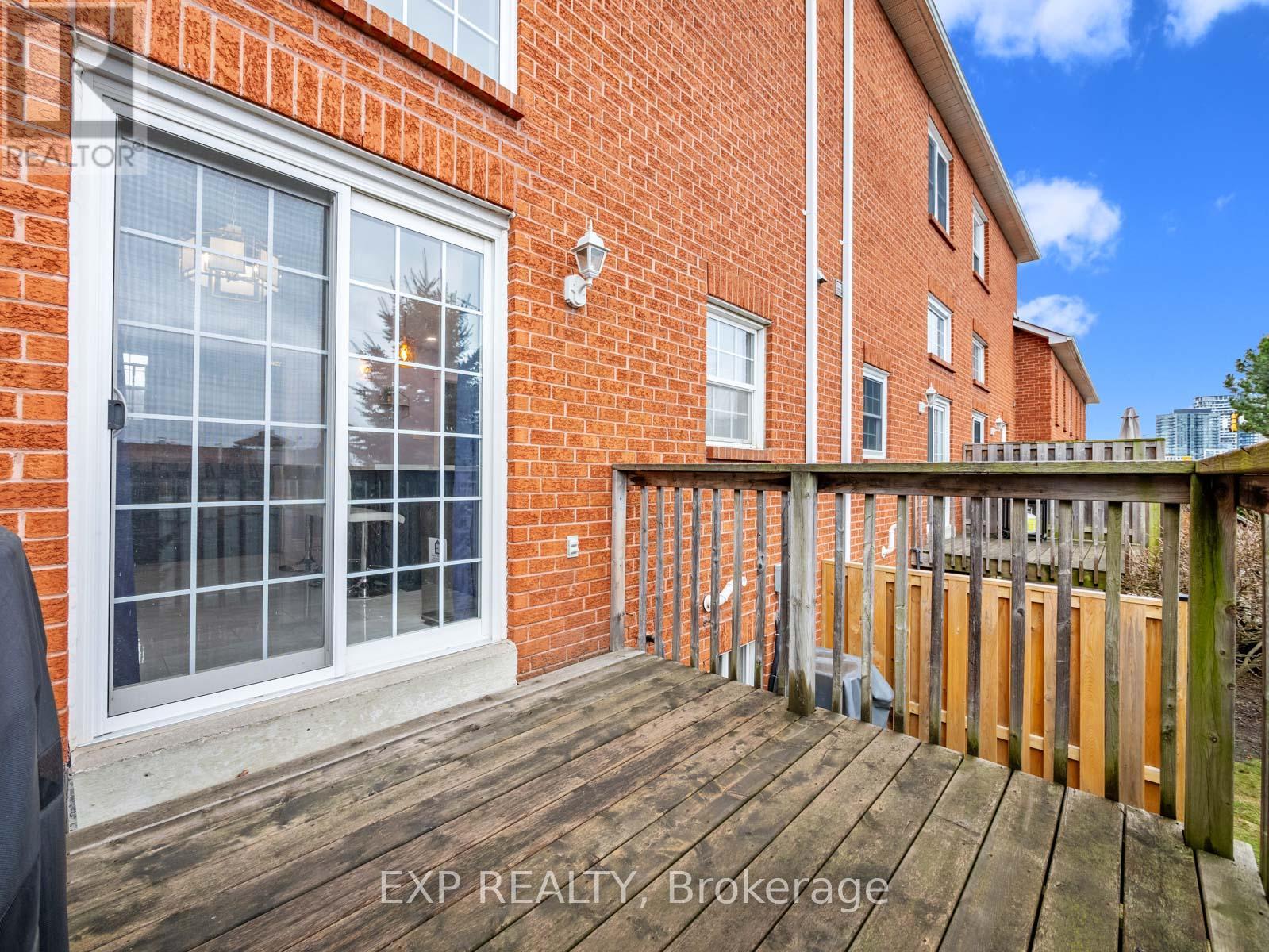 23 Stornwood Court, Brampton, Ontario  L6W 4H6 - Photo 44 - W12901634