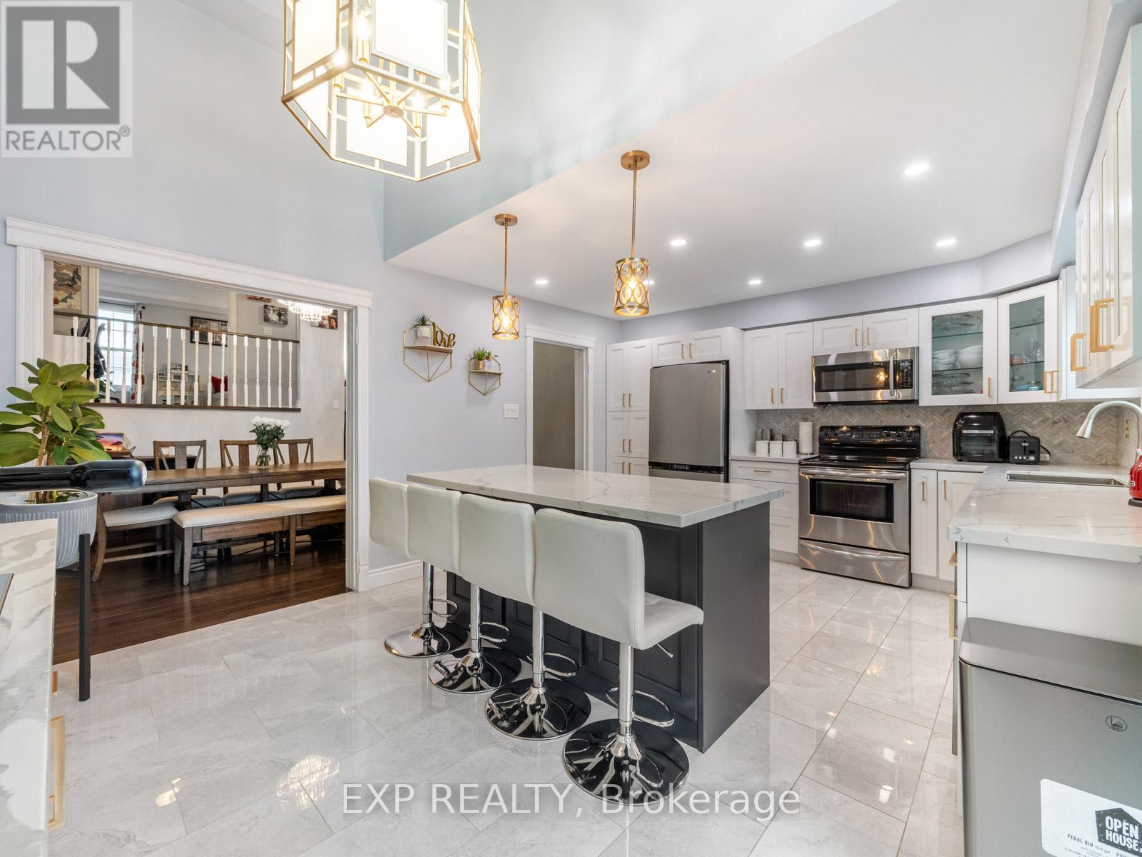 23 Stornwood Court, Brampton, Ontario  L6W 4H6 - Photo 7 - W12901634