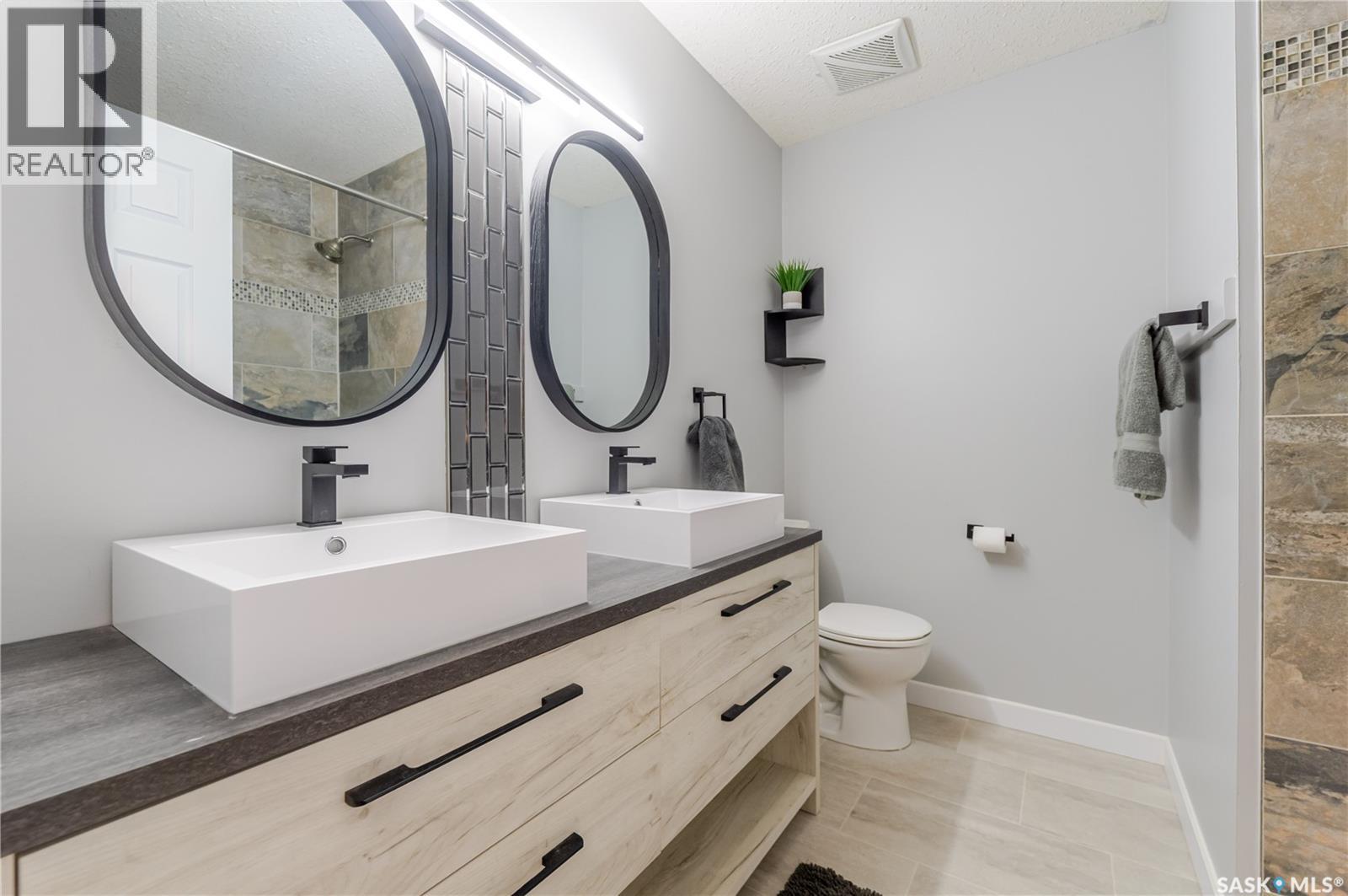 41 Taylor Crescent, Moose Jaw, Saskatchewan  S6J 1J6 - Photo 13 - SK030886