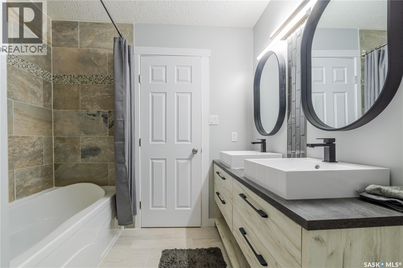 41 Taylor Crescent, Moose Jaw, Saskatchewan  S6J 1J6 - Photo 14 - SK030886