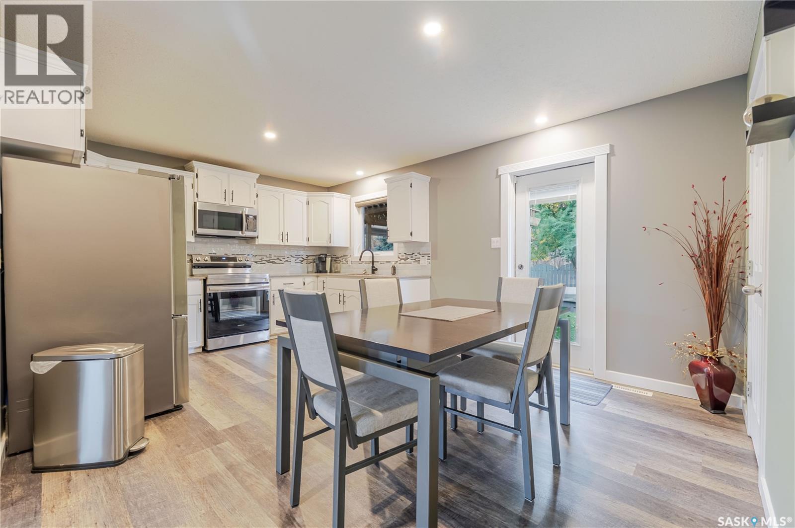 41 Taylor Crescent, Moose Jaw, Saskatchewan  S6J 1J6 - Photo 8 - SK030886