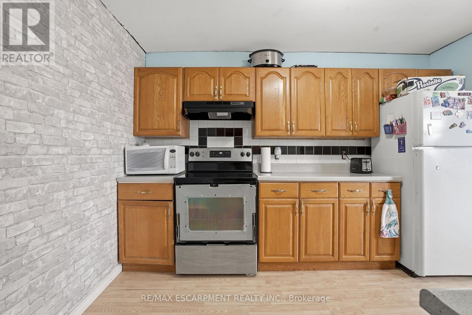 252 Ivon Avenue, Hamilton, Ontario  L8H 5T2 - Photo 16 - X12901578