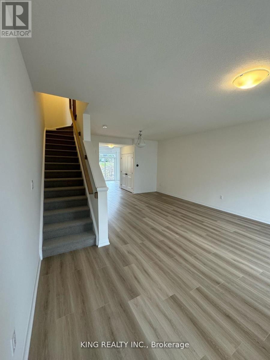 62 - 4040 Mountain Street, Lincoln, Ontario  L3J 2J6 - Photo 4 - X12901586