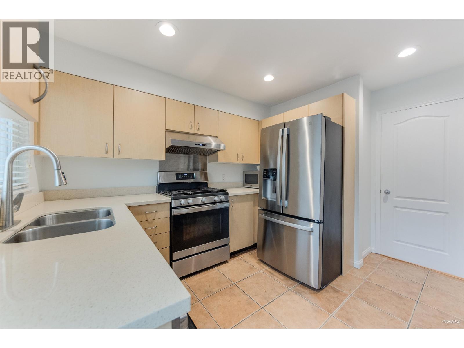 3 22788 Norton Court, Richmond, British Columbia  V6V 2W7 - Photo 12 - R3100933