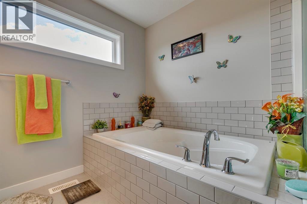 228 Sage Bluff Drive NW, Calgary, Alberta  T3R 0Y9 - Photo 34 - A2288440