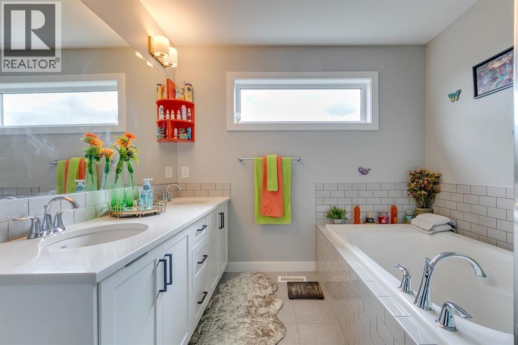 228 Sage Bluff Drive NW, Calgary, Alberta  T3R 0Y9 - Photo 33 - A2288440