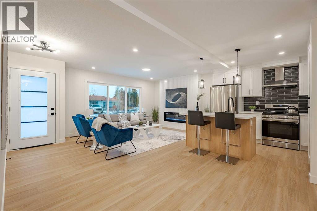 451 Arlington Drive SE, Calgary, Alberta  T2H 1S4 - Photo 4 - A2291456