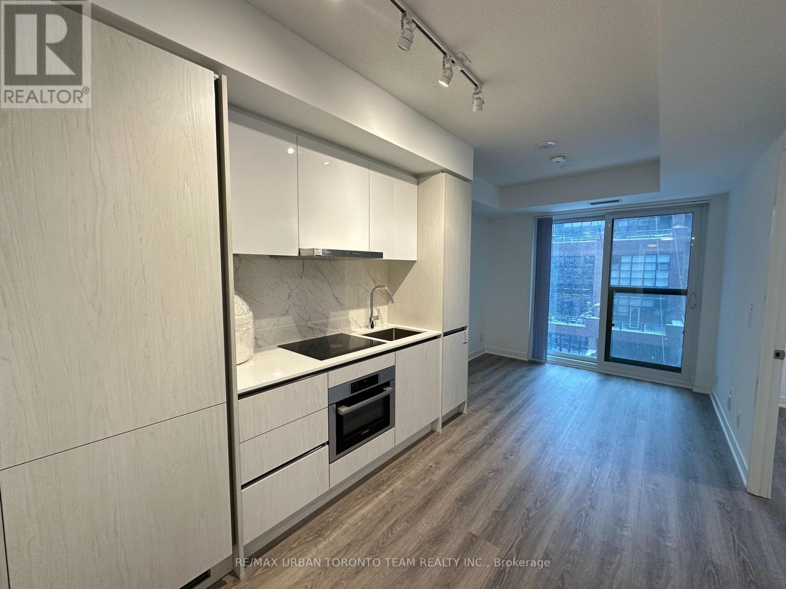 605 - 180 FRONT STREET E, Toronto, Ontario