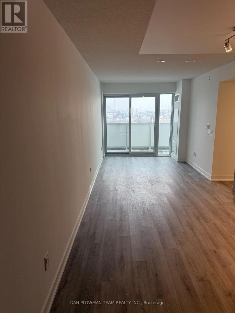 602 - 1010 Sandy Beach Road, Pickering, Ontario  L1W 3V9 - Photo 2 - E12896446