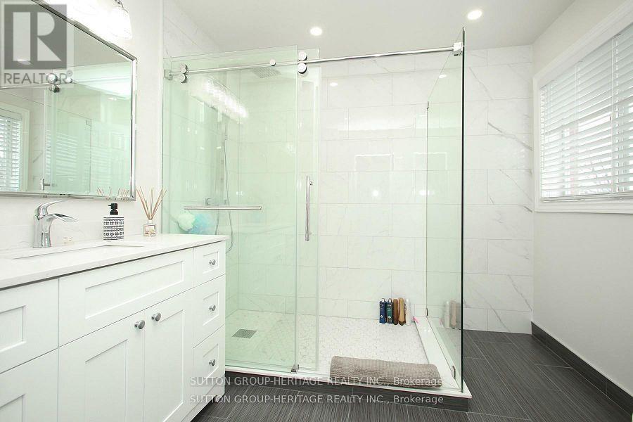 61 Eldridge Place, Whitby, Ontario  L1N 9E5 - Photo 31 - E12899144