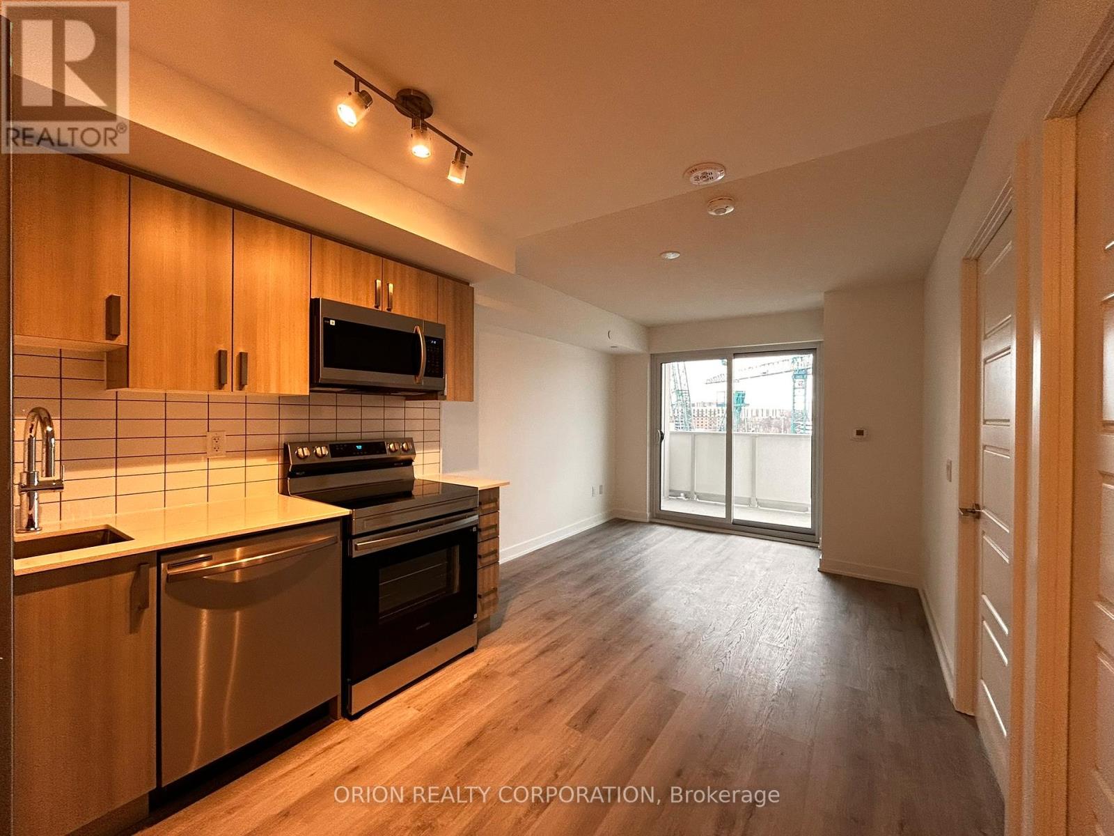 601 - 1010 Sandy Beach Road, Pickering, Ontario  L1W 0C7 - Photo 6 - E12899174