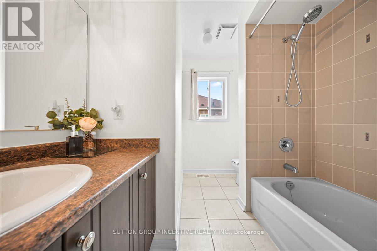 1200 Mary-Lou Street, Innisfil, Ontario  L9S 0C1 - Photo 26 - N12899020