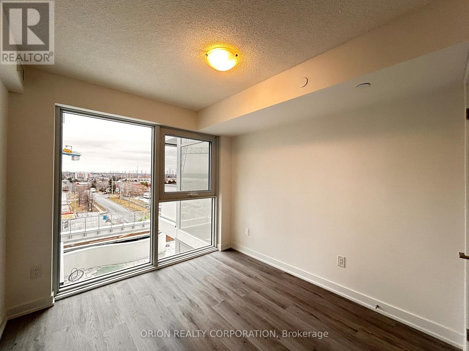 601 - 1010 Sandy Beach Road, Pickering, Ontario  L1W 0C7 - Photo 9 - E12899174