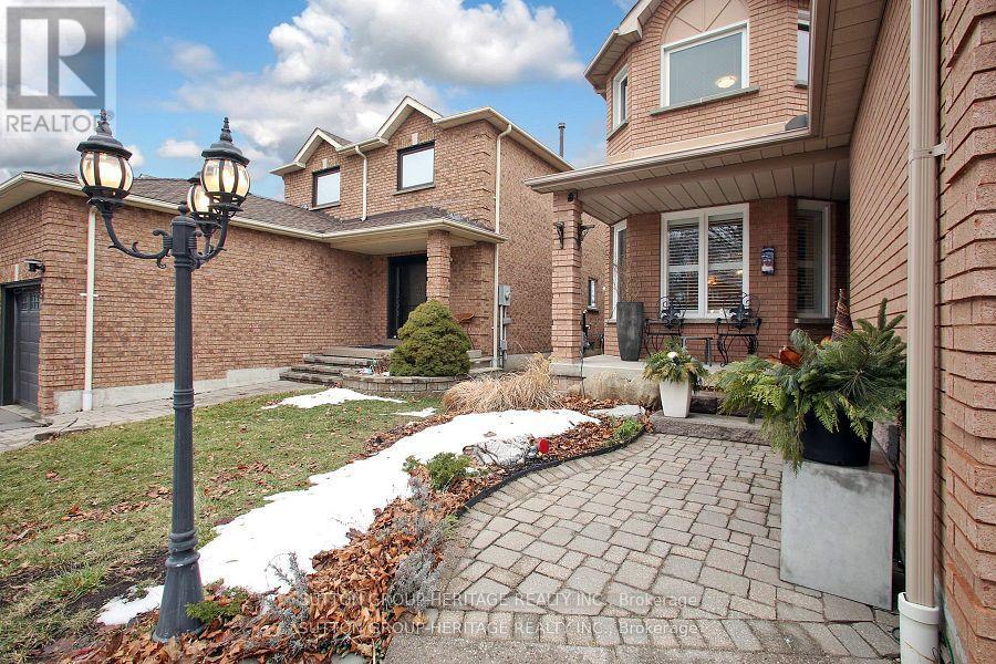 61 Eldridge Place, Whitby, Ontario  L1N 9E5 - Photo 3 - E12899144