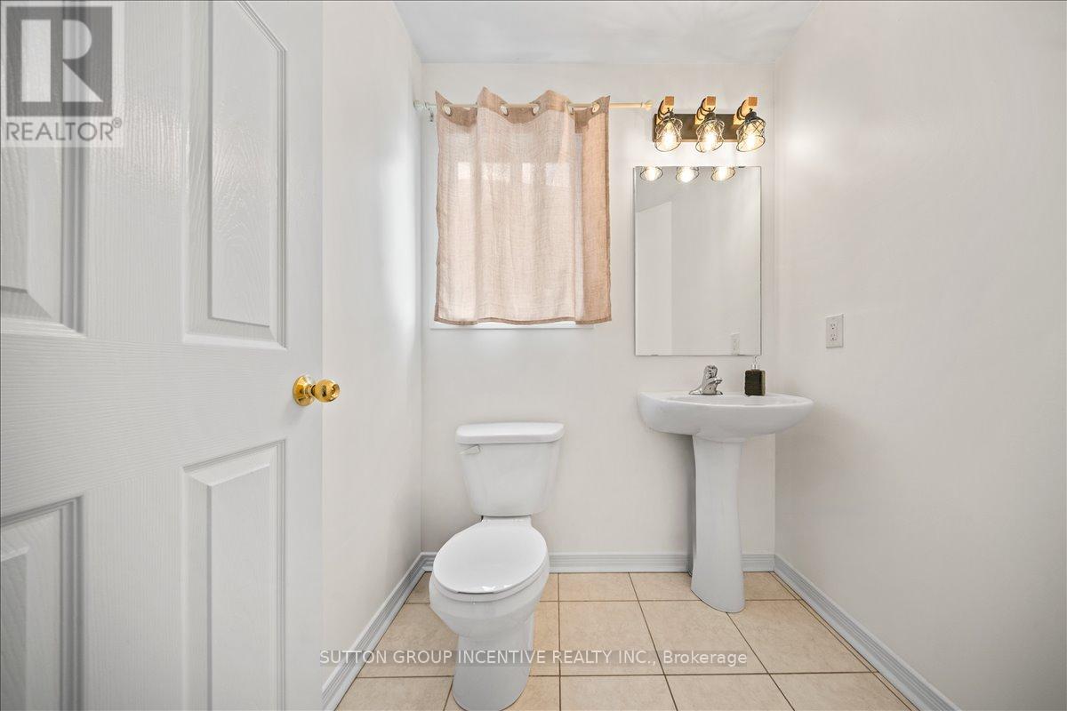 1200 Mary-Lou Street, Innisfil, Ontario  L9S 0C1 - Photo 6 - N12899020