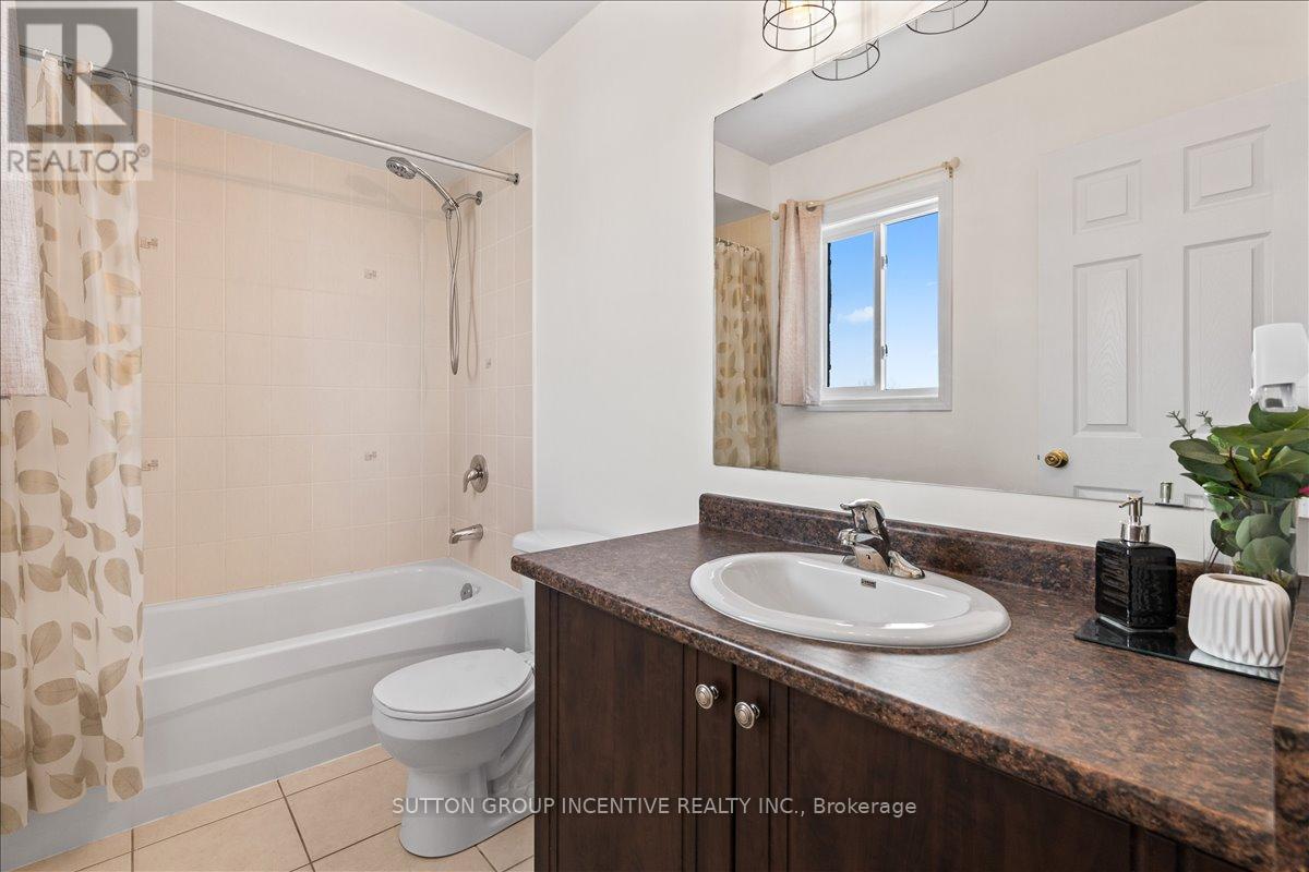 1200 Mary-Lou Street, Innisfil, Ontario  L9S 0C1 - Photo 21 - N12899020