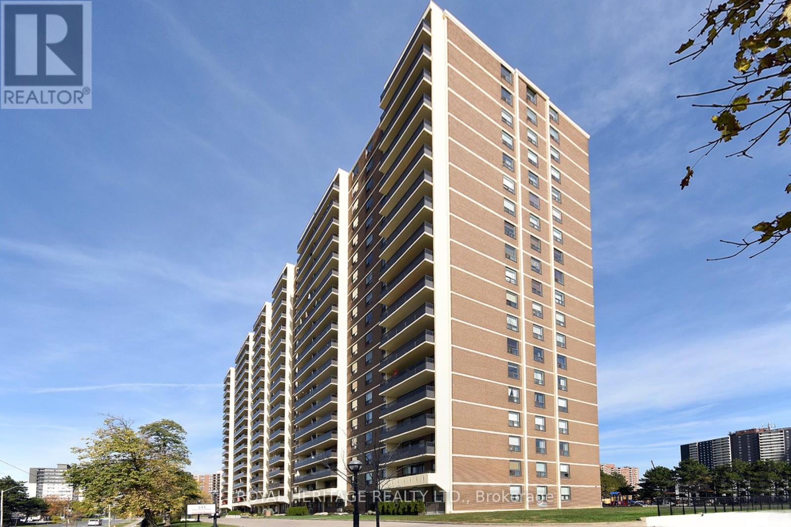 207 - 511 The West Mall, Toronto (Etobicoke West Mall), Ontario  M9C 1G5 - Photo 2 - W12818464