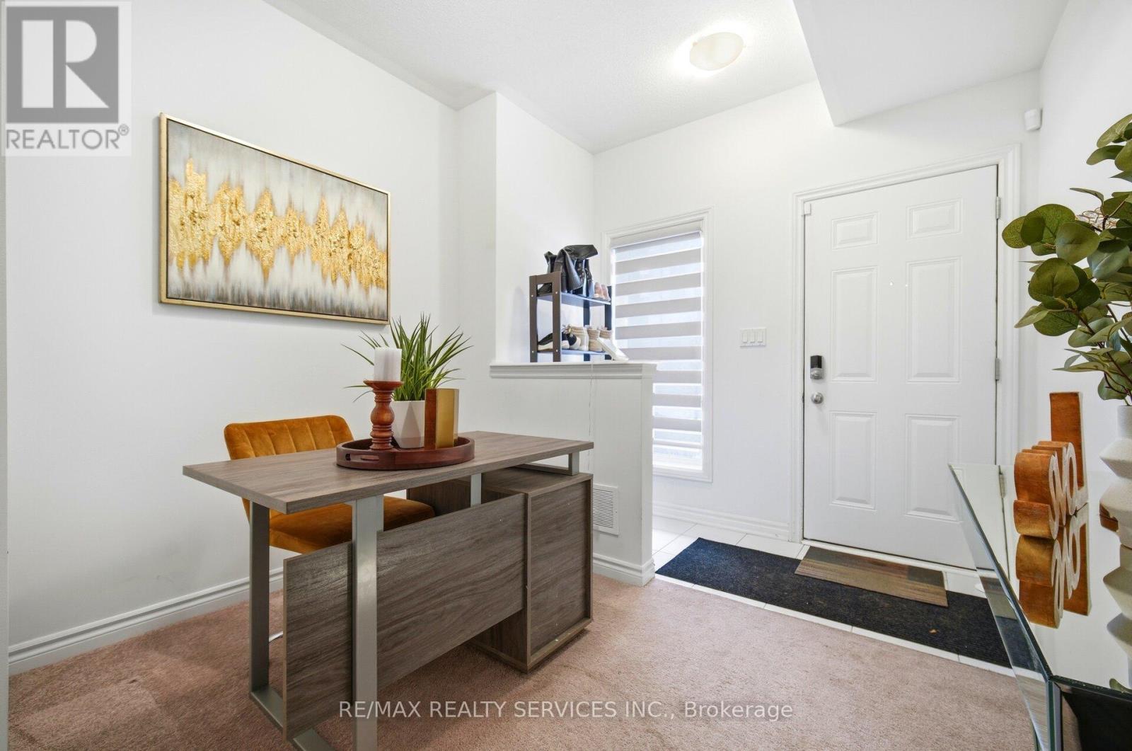 47 Tiveron Avenue, Caledon, Ontario  L7C 4L6 - Photo 6 - W12899030