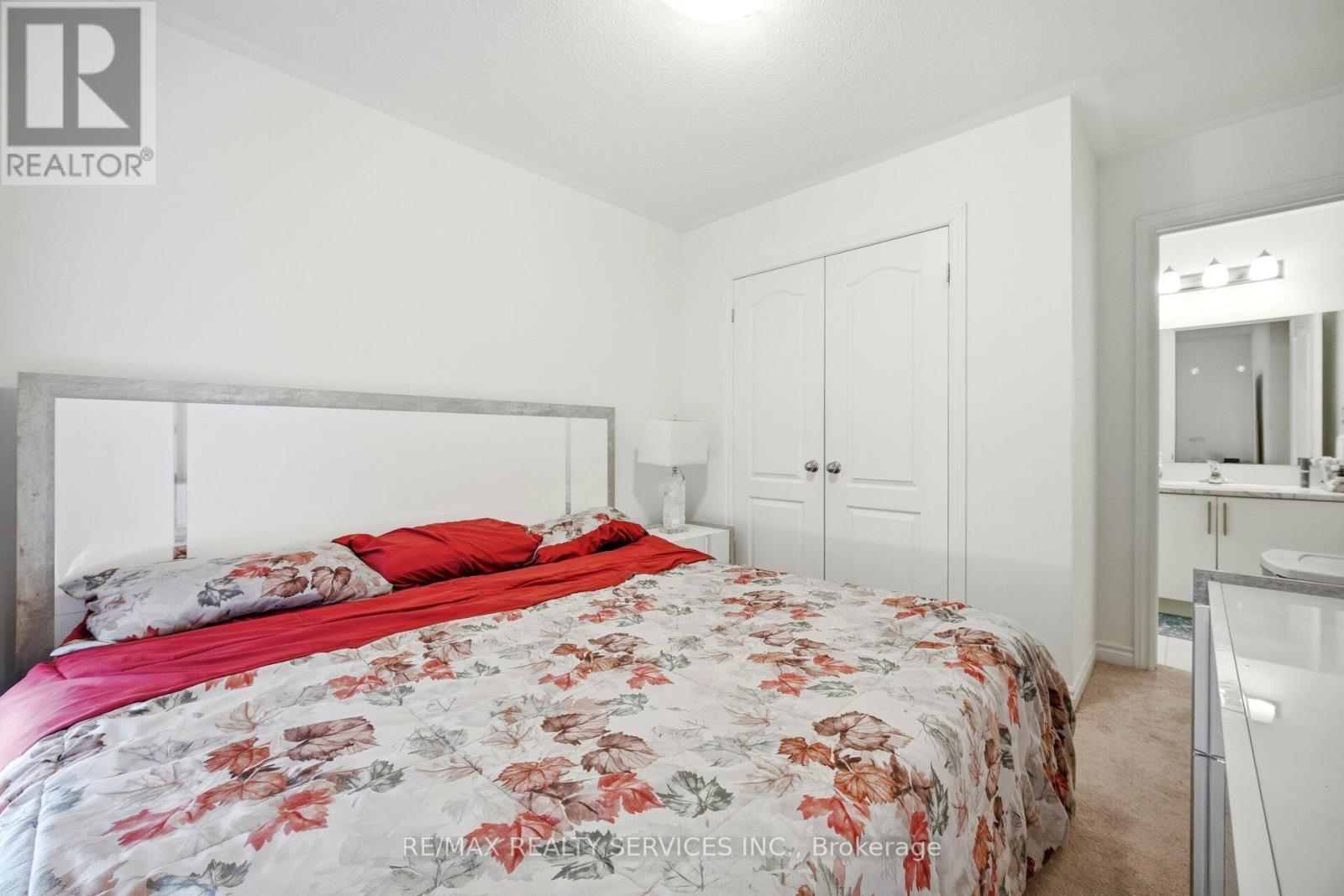 47 Tiveron Avenue, Caledon, Ontario  L7C 4L6 - Photo 27 - W12899030