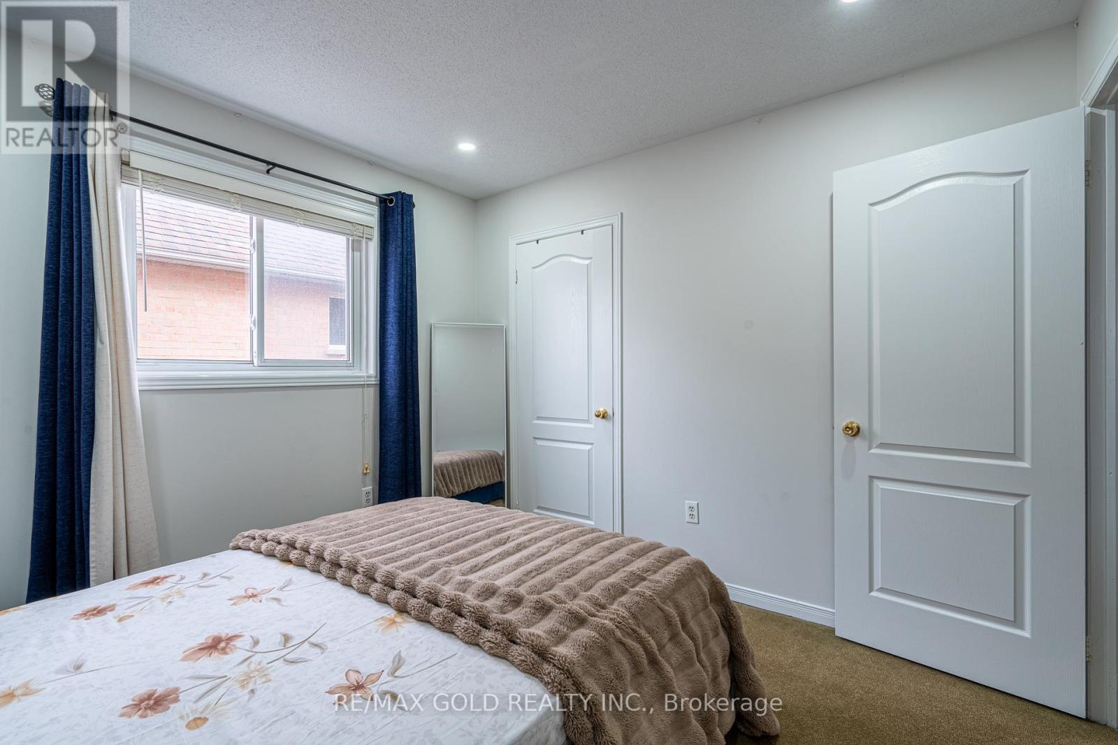 94 Bighorn Crescent, Brampton, Ontario  L6R 1G7 - Photo 22 - W12896550