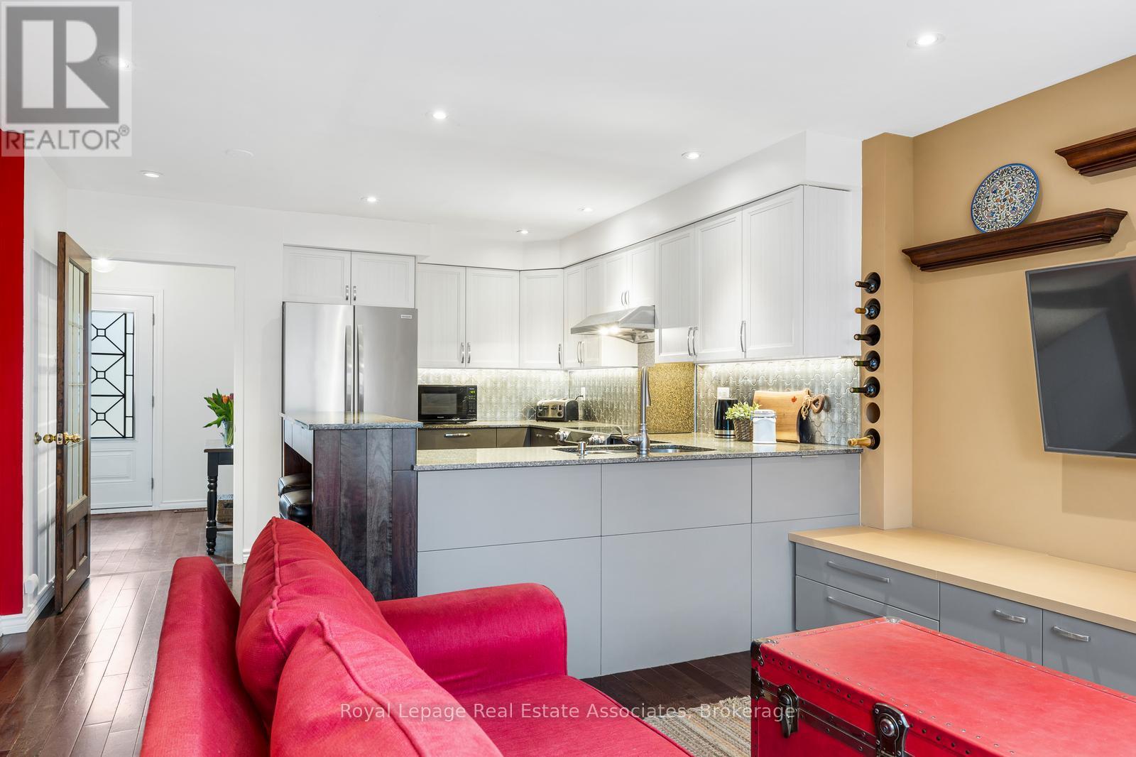 3374 Tallmast Crescent, Mississauga, Ontario  L5L 1H5 - Photo 12 - W12899062