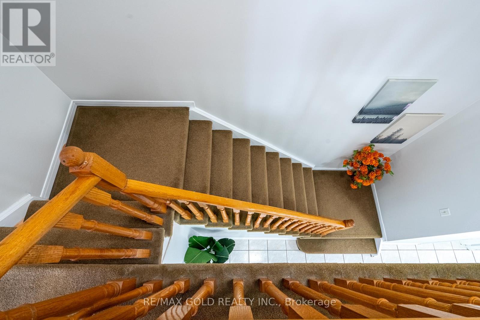 94 Bighorn Crescent, Brampton, Ontario  L6R 1G7 - Photo 18 - W12896550