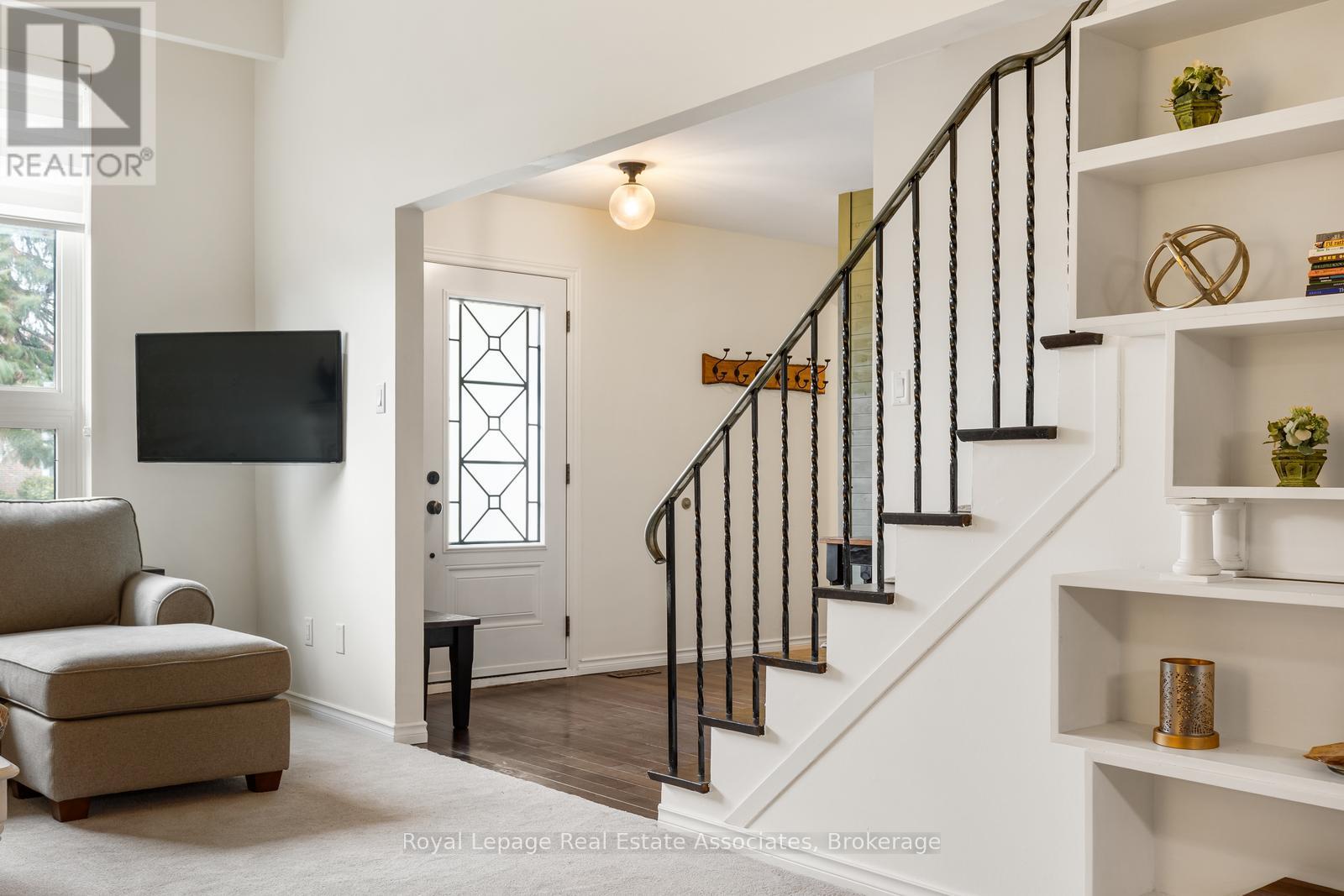 3374 Tallmast Crescent, Mississauga, Ontario  L5L 1H5 - Photo 16 - W12899062