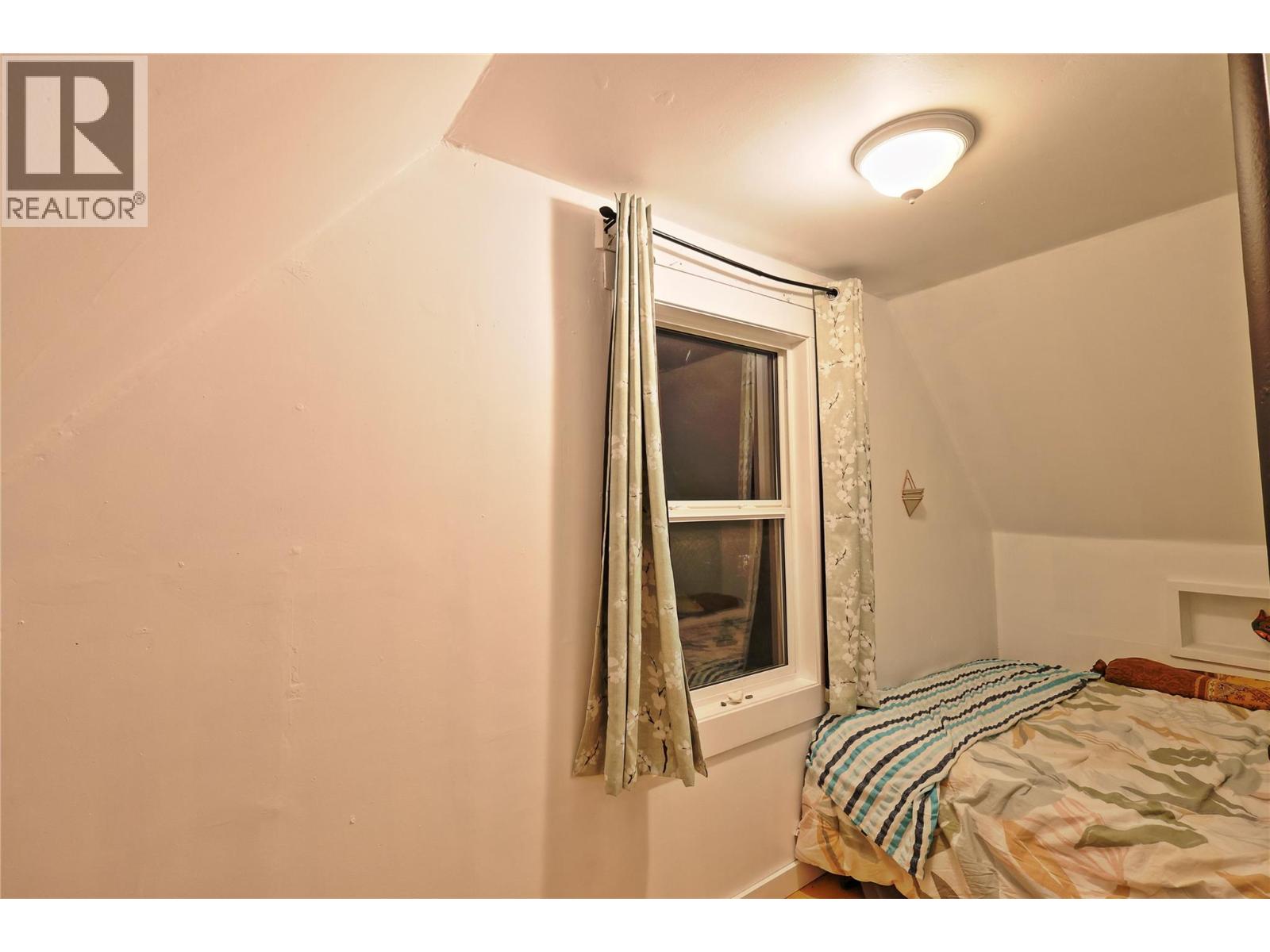 709 5th Avenue, Kimberley, British Columbia V1A 2T3 - Photo 15 - 10380012