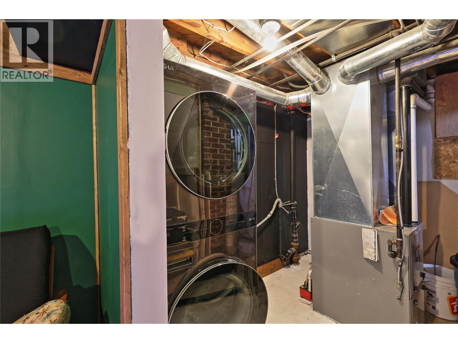 709 5th Avenue, Kimberley, British Columbia V1A 2T3 - Photo 18 - 10380012